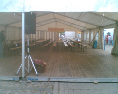 Festzelt 8 breit mit Fussboden
