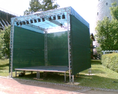 Bühne mit Dach 4 x 6 m, Vermietung